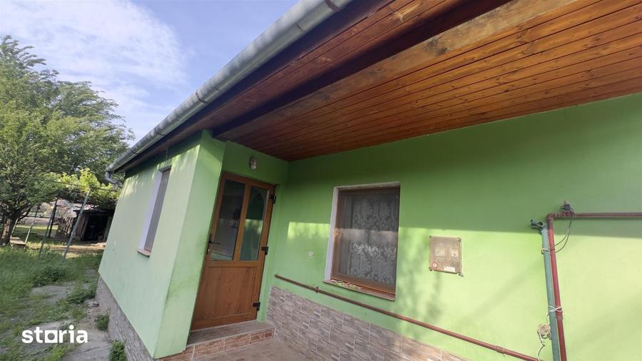 Casă cu 7 camere cu Teren 166 Mp în Șura Mare