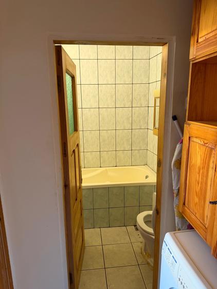 Apartament cu 2 camere semidecomandat în Coman