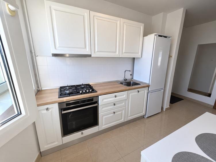 Apartament cu 2 camere semidecomandat, mobilat în Obor