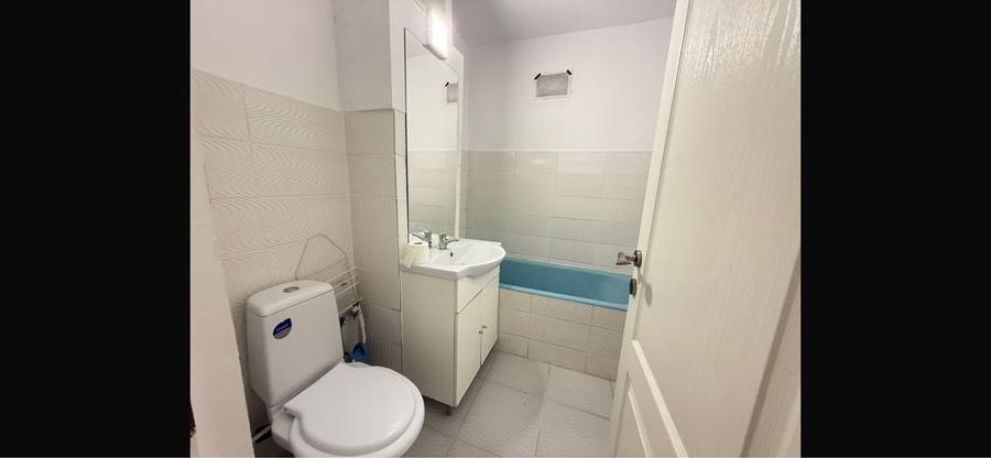 Apartament cu 4 camere decomandat în Tolstoi
