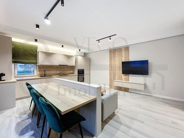 Apartament cu 2 camere semidecomandat, mobilat în Bună Ziua
