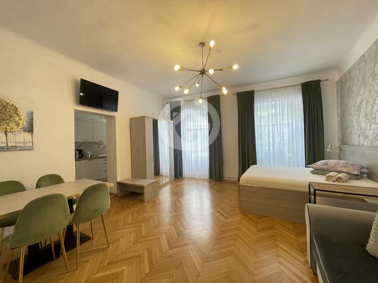 Apartament cu 2 camere decomandat, mobilat în Ultracentral