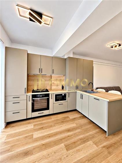 Apartament cu 2 camere semidecomandat, mobilat în Est