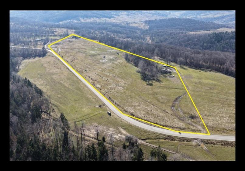 Teren Construcții intravilan de 42000 mp, în Teișani