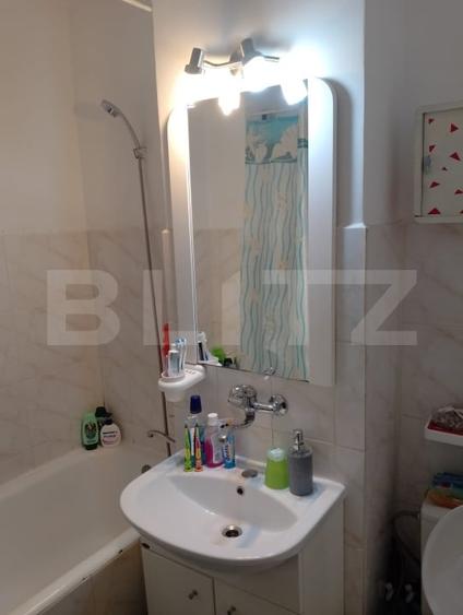 Apartament cu 3 camere decomandat, mobilat în Sighișoara