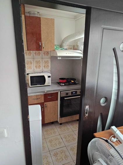 Garsonieră decomandată în Lucrețiu Pătrășcanu