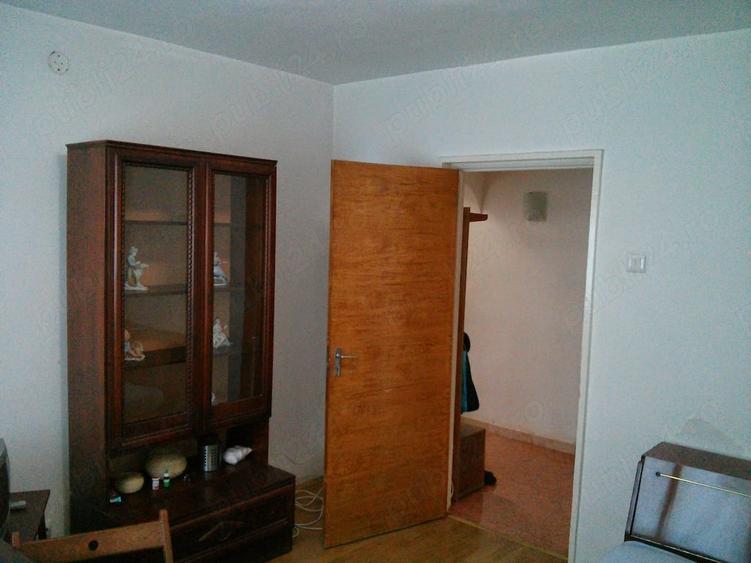 Apartament cu 2 camere decomandat în Berceni