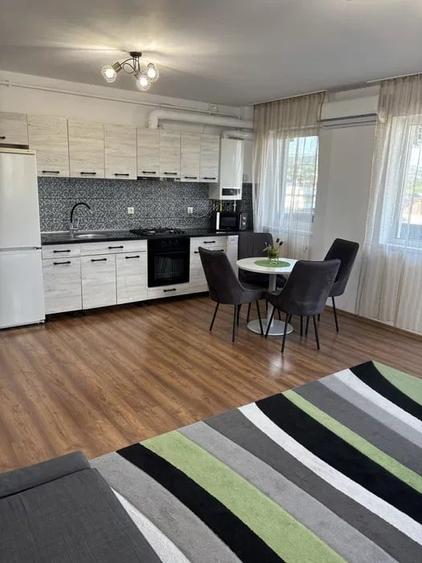 Apartament cu 3 camere semidecomandat, mobilat în Dâmbul Rotund