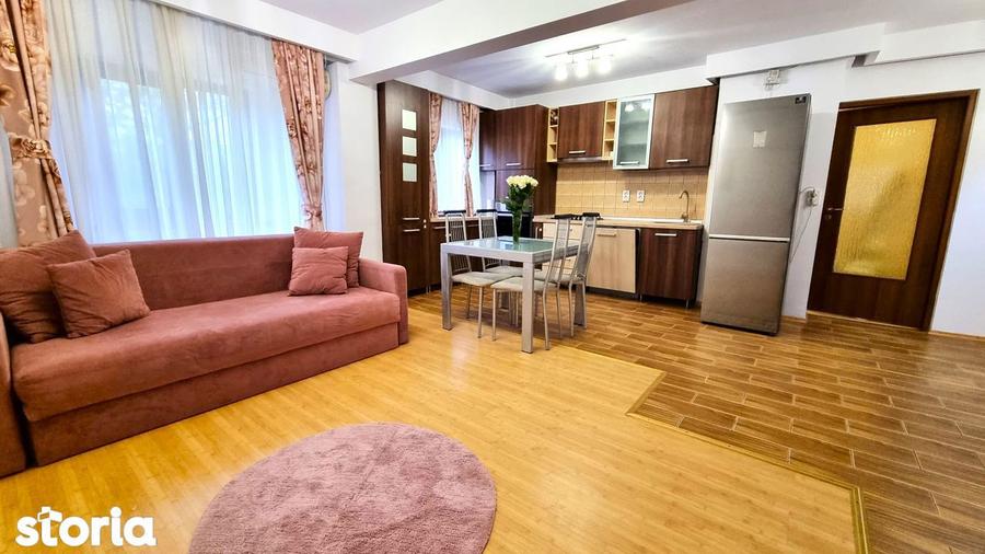 Apartament cu 3 camere în Malu Roșu