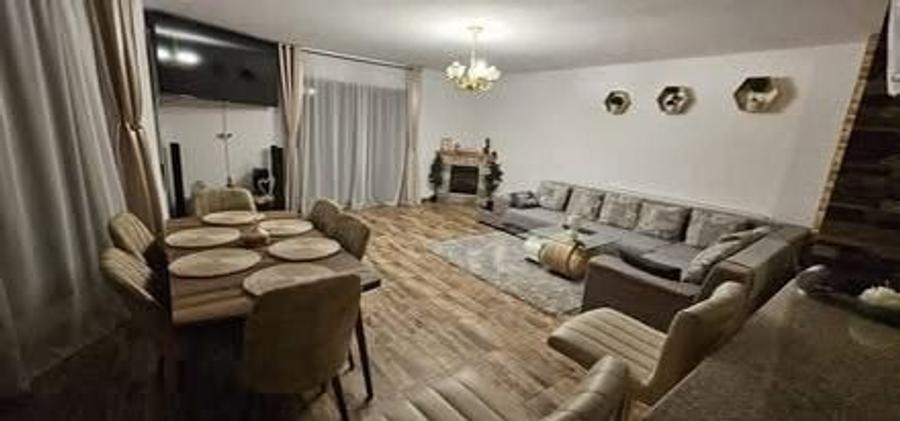 Casă cu 4 camere cu Teren 605 Mp în Central