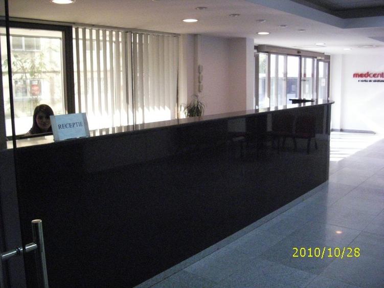 Birou, de 38 mp, în Vitan Mall