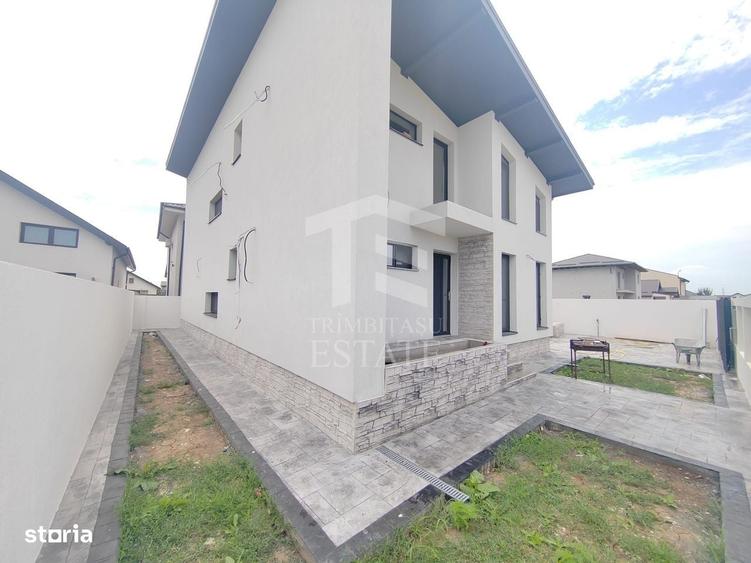Casă cu 4 camere în Central