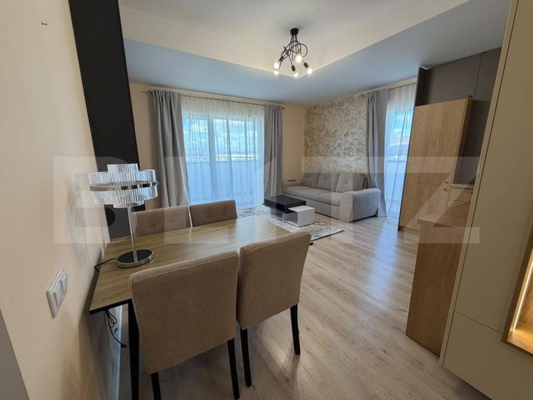 Apartament cu 3 camere decomandat, mobilat în Florești