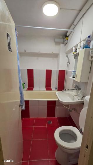 Apartament cu 4 camere decomandat în Soarelui