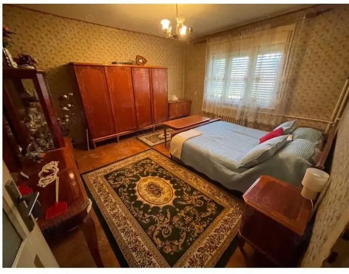 Casă cu 4 camere cu Teren 100 Mp în 14 Mai