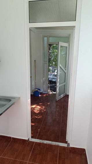Apartament cu 3 camere nedecomandat în Central