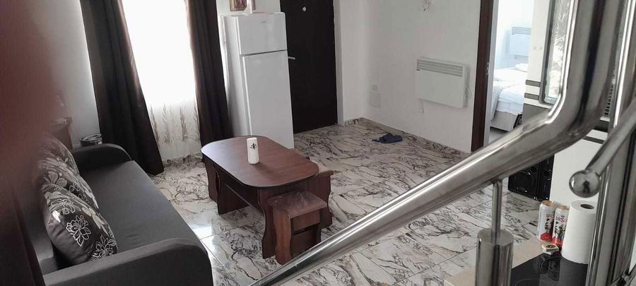 Casă cu 4 camere cu Teren 100 Mp în Poiana