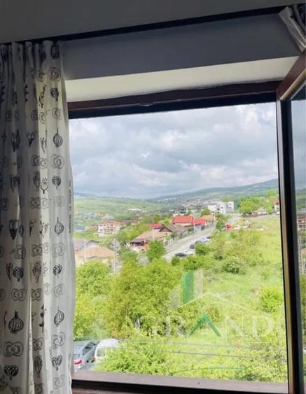 Apartament cu 3 camere decomandat, mobilat în Iris