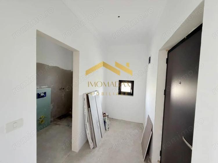Apartament cu 3 camere decomandat în Moșnița Veche