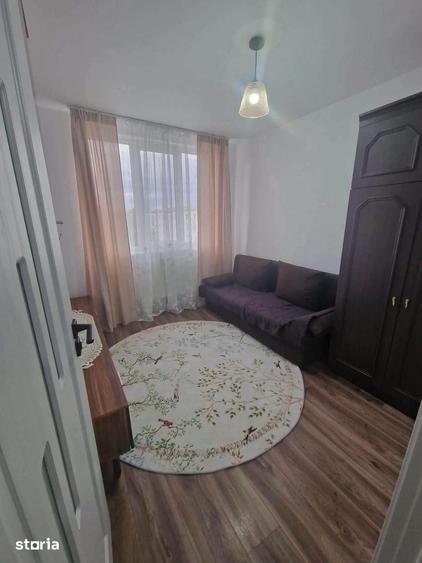 Apartament cu 4 camere decomandat în Central