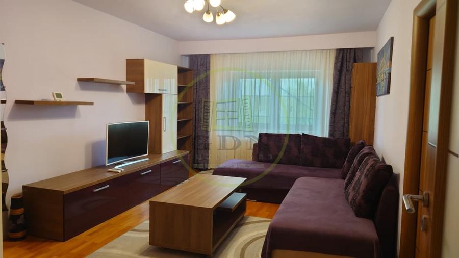 Apartament cu 2 camere decomandat, mobilat în Central