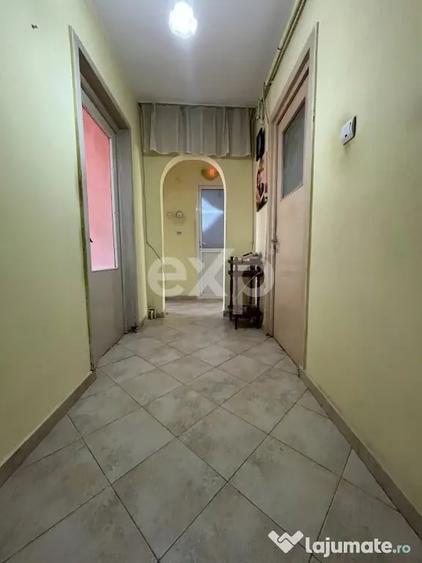 Apartament cu 3 camere decomandat în Central