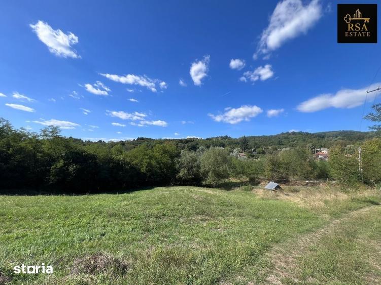 Teren de 6200 mp, în Central