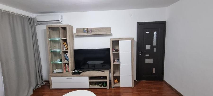 Inchiriez apartament Plaza Romania - 12