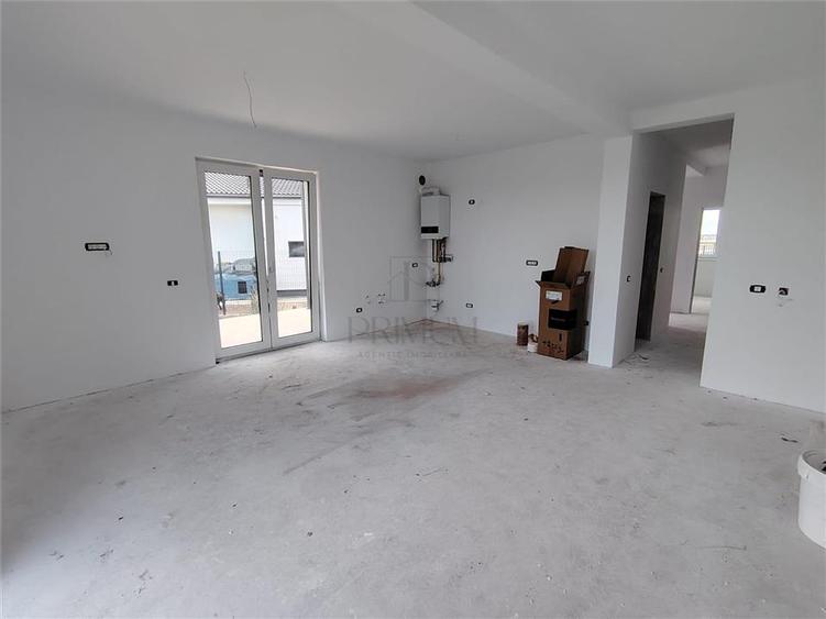 Duplex cu 5 camere cu Teren 330 Mp în Moșnița Nouă