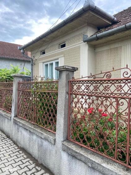 Casă cu 3 camere în Gherla