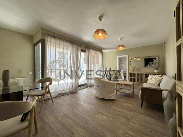 Apartament cu 3 camere semidecomandat, mobilat în Borhanci