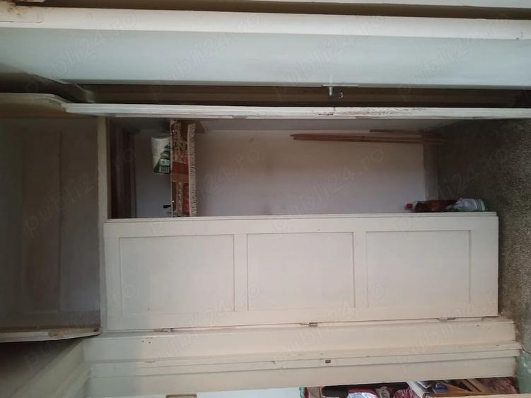 Apartament cu 3 camere semidecomandat în Andrei Mureșanu