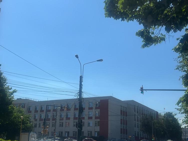 Garsonieră decomandată, mobilată în Inel II