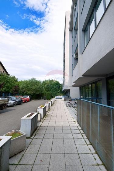 De vânzare apartament cu 3 camere, 2 bai, garaj Andrei Muresanu Sud - 18