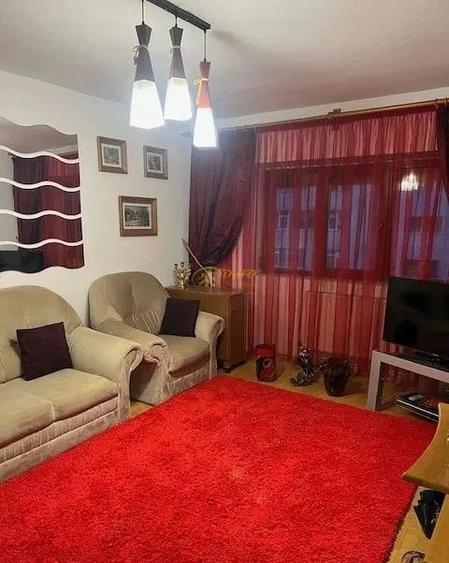 Apartament cu 3 camere decomandat în Semicentral