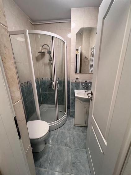Apartament cu 4 camere decomandat în Beller