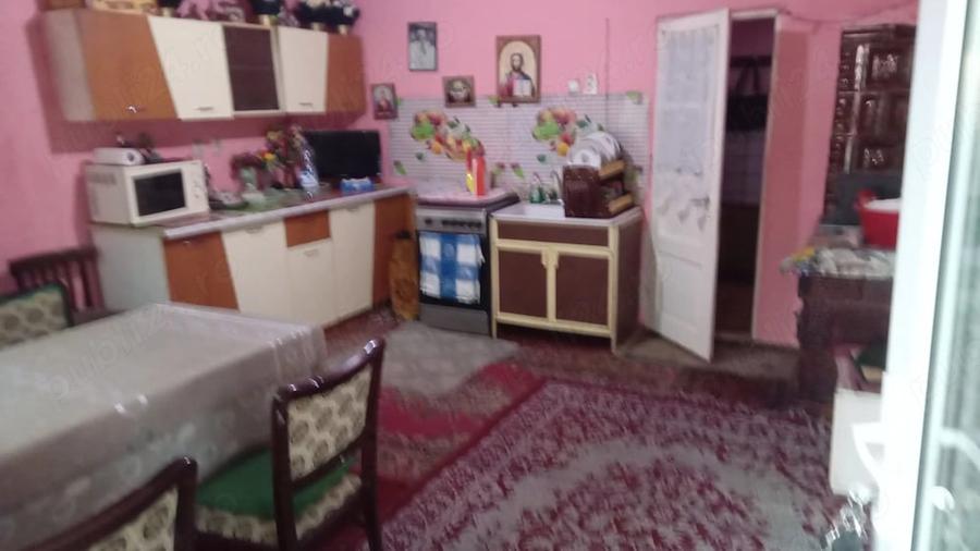Casă cu 3 camere cu Teren 1080 Mp în Macea