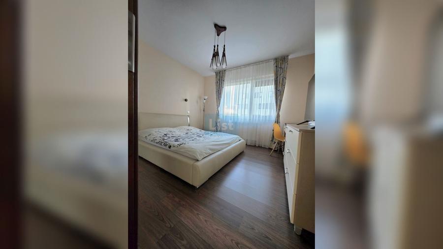 Apartament cu 3 camere semidecomandat, mobilat în Florești
