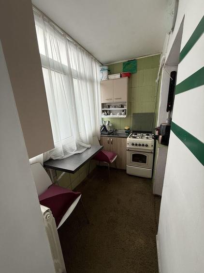 Apartament cu 2 camere decomandat în 1 Mai