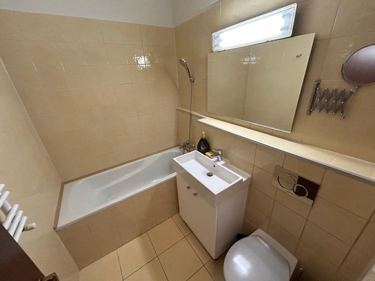 Apartament cu 2 camere semidecomandat în Militari