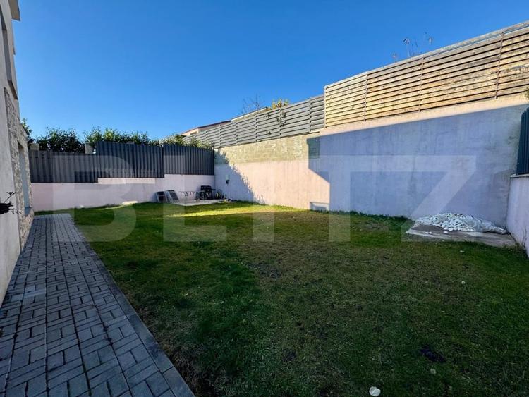Duplex cu 4 camere cu Garaj în Iris