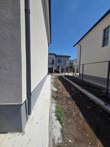 Casă individuală cu 4 camere cu Canalizare în Haliu