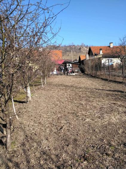 Casă cu 2 camere cu Teren 400 Mp în Cimpa