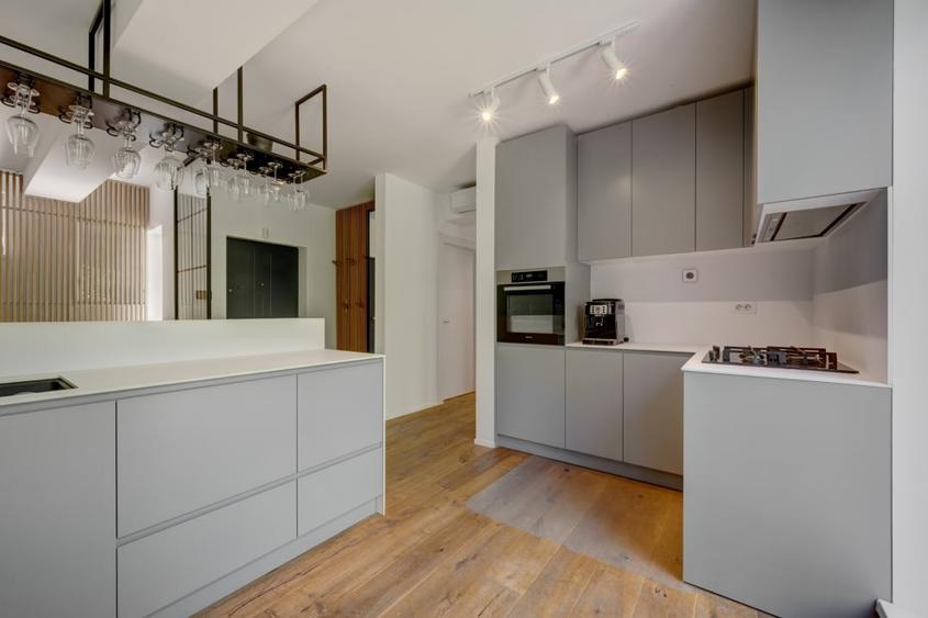 Duplex cu 4 camere cu Teren 302 Mp în Odăi