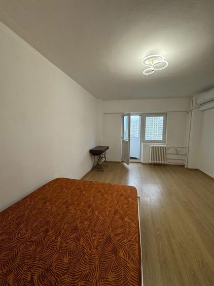 Apartament cu 2 camere decomandat în Iancului