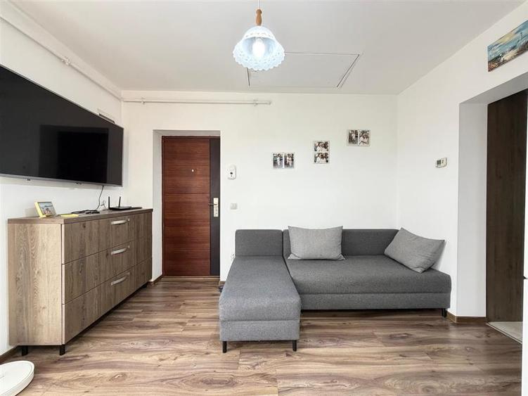 Apartament cu 2 camere decomandat, mobilat în Lazaret