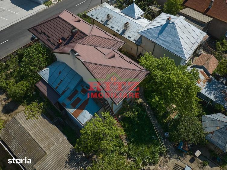 Casă cu 5 camere cu Teren 1623 Mp în Central