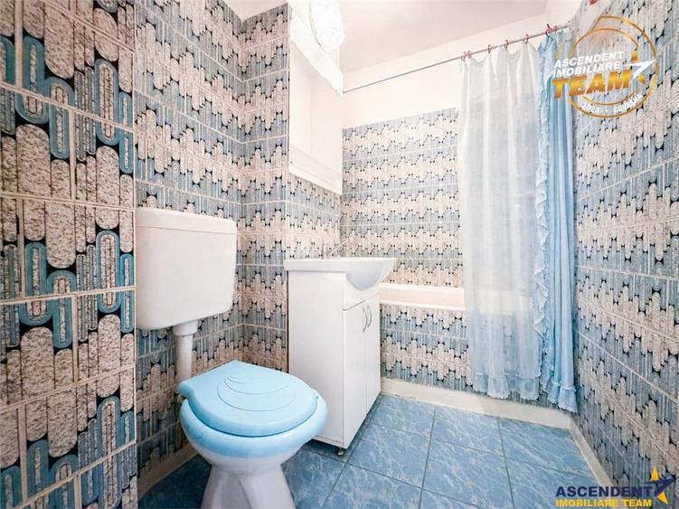Apartament cu 3 camere decomandat în Central