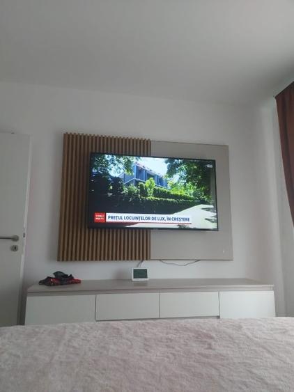 Apartament cu 3 camere decomandat, mobilat în Tractorul