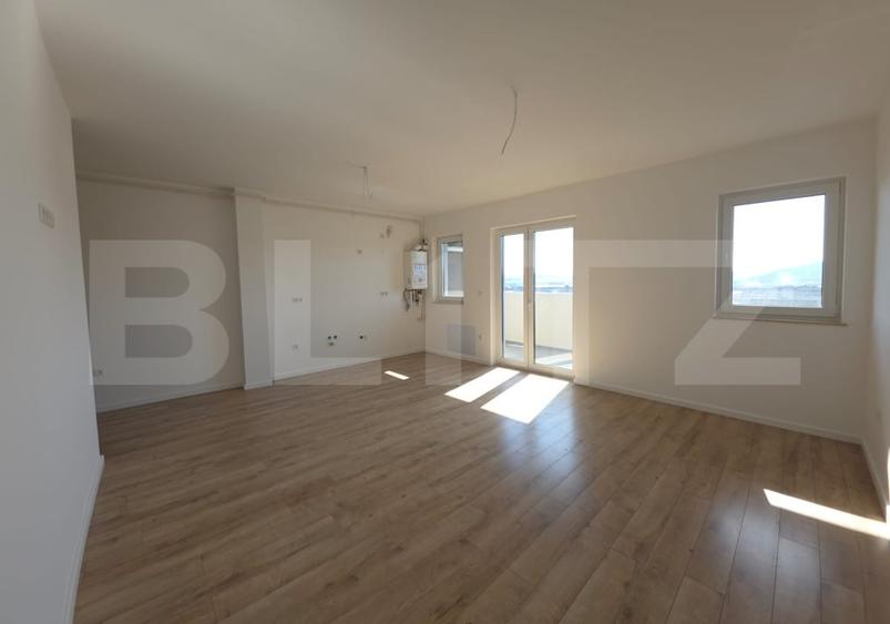 Apartament cu 3 camere semidecomandat în Nord
